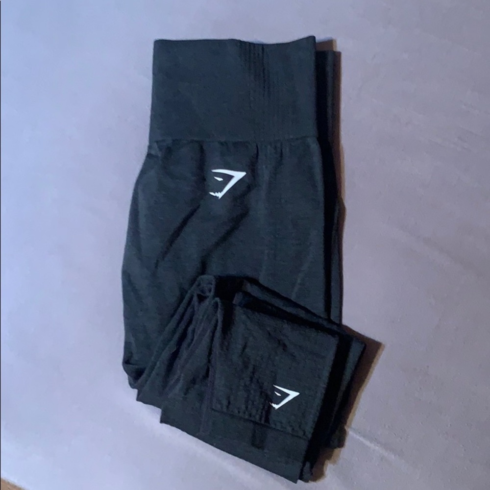 Gymshark vital seamless black leggings. Size M